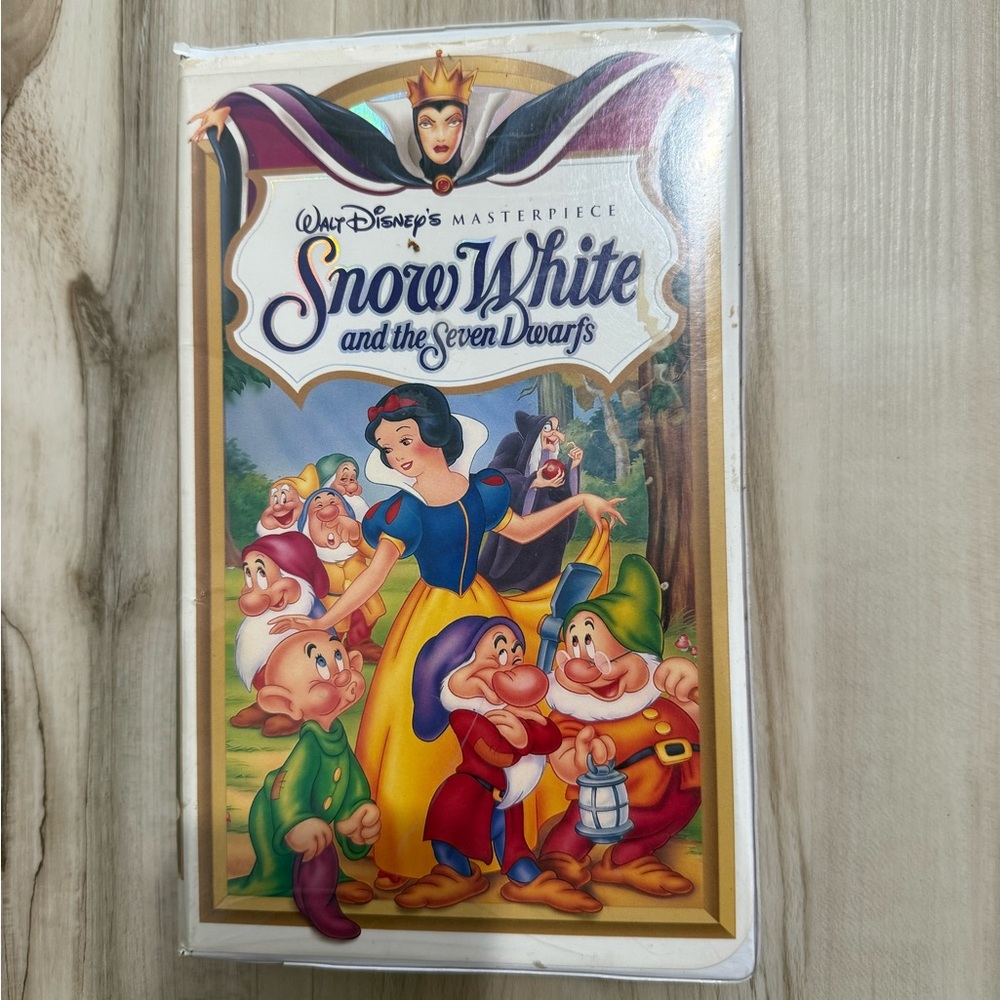 Snow White & The Seven Dwarfs VHS